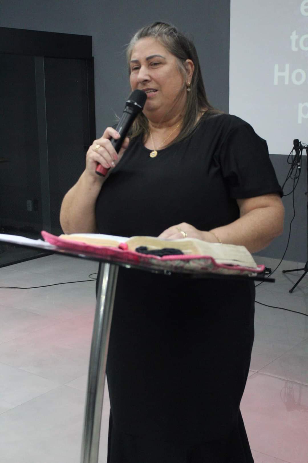 Pra. Isabel